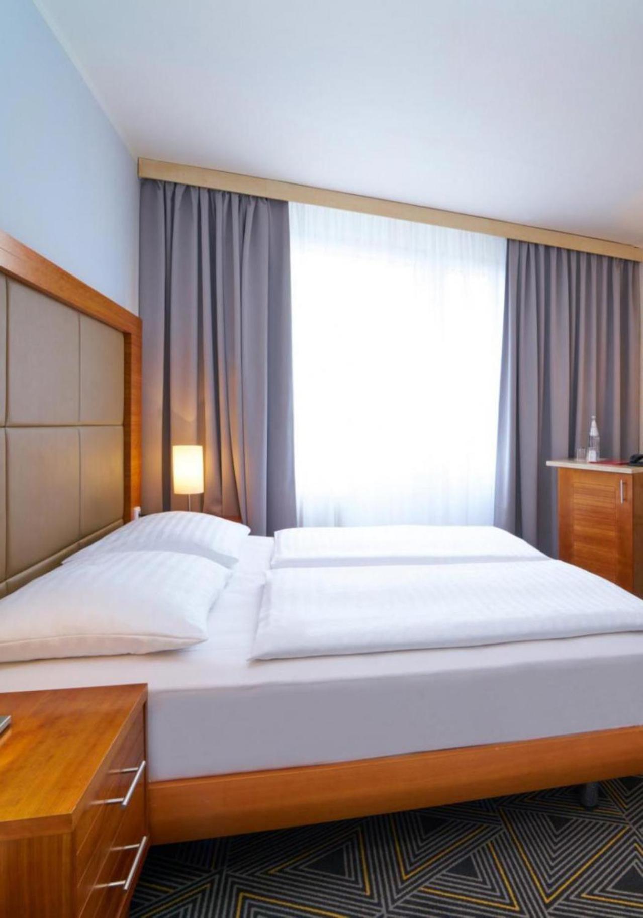 Hotel Uno Прага Номер фото